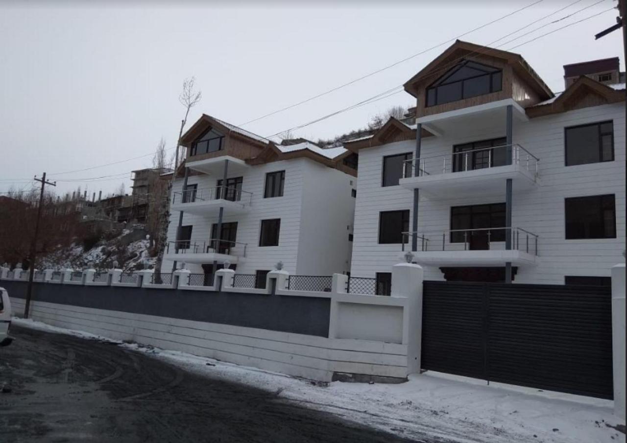 Hotel Kargil Heights Exteriér fotografie