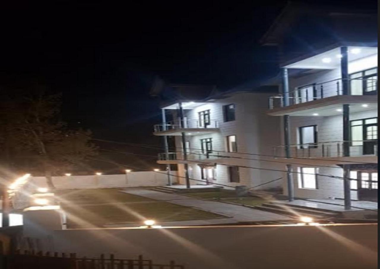 Hotel Kargil Heights Exteriér fotografie