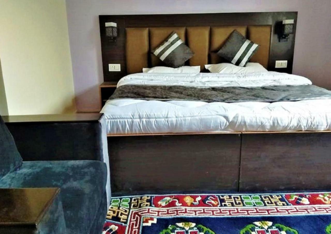 Hotel Kargil Heights Exteriér fotografie