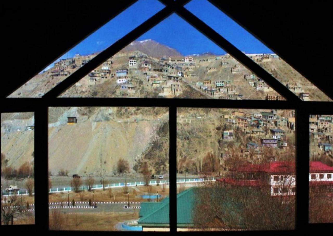 Hotel Kargil Heights Exteriér fotografie