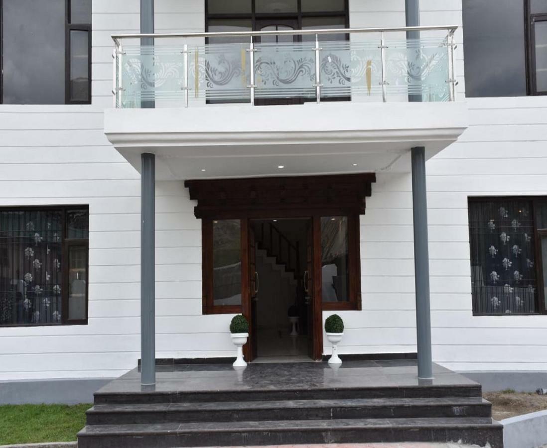 Hotel Kargil Heights Exteriér fotografie