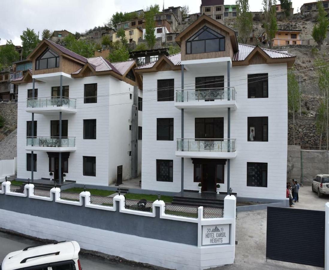 Hotel Kargil Heights Exteriér fotografie