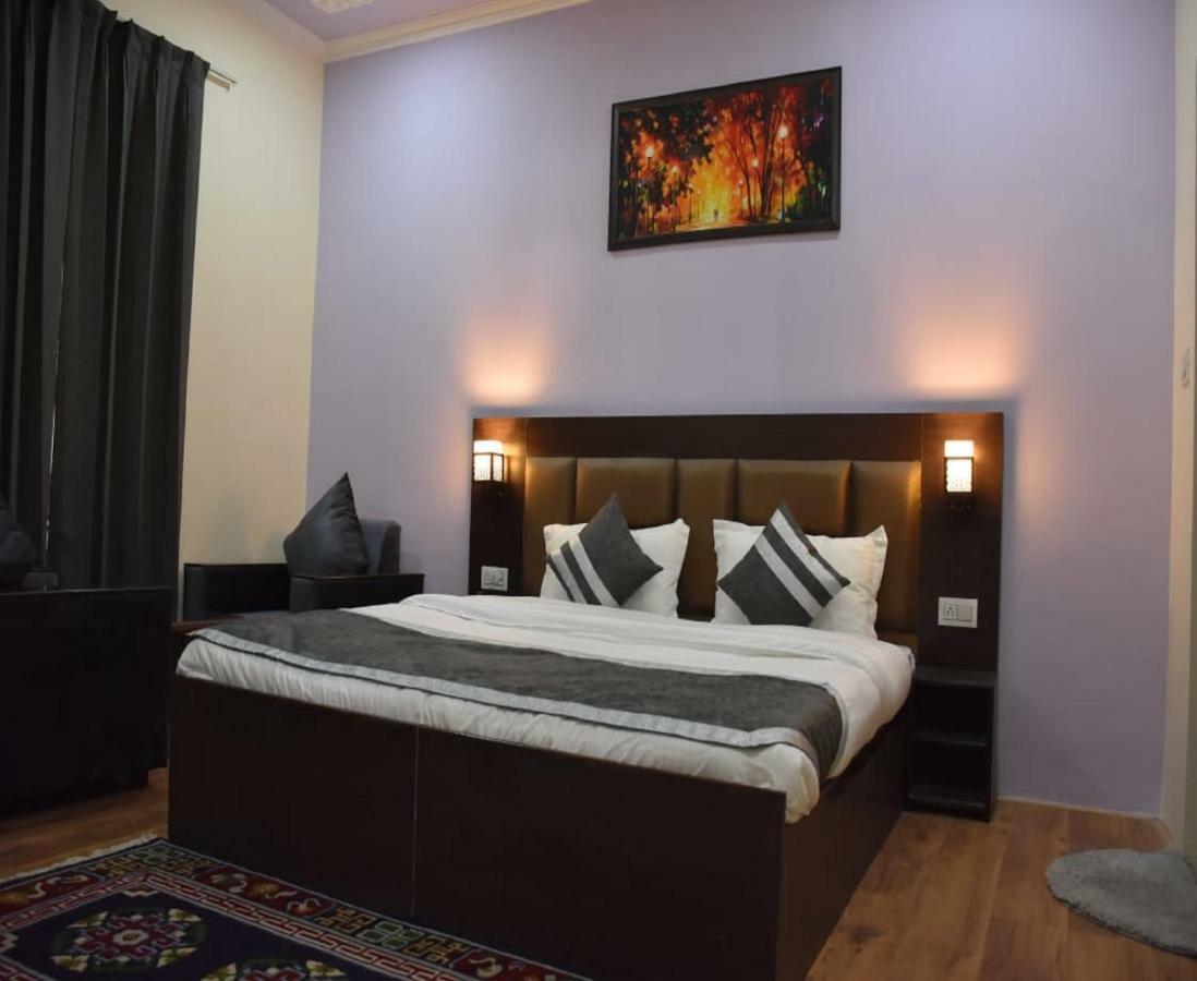 Hotel Kargil Heights Exteriér fotografie