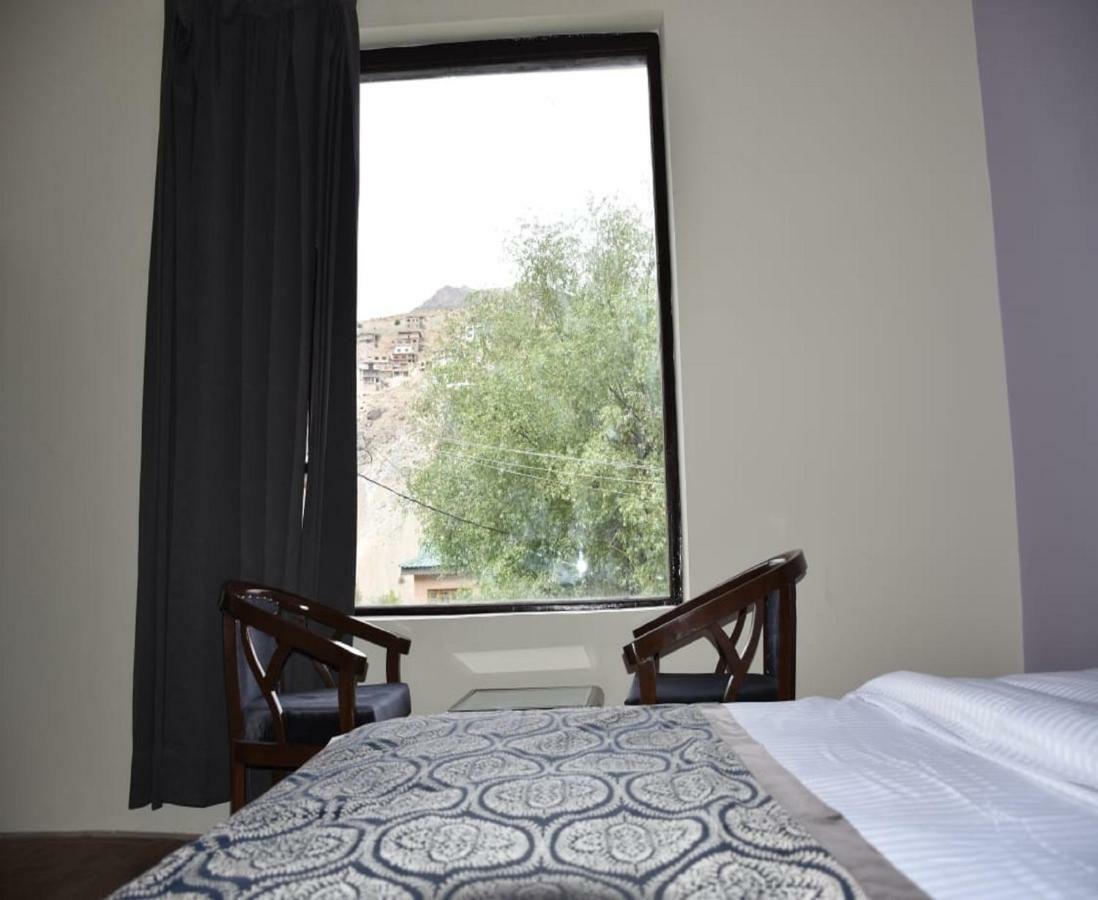 Hotel Kargil Heights Exteriér fotografie